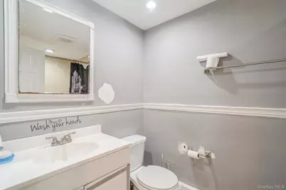 4 Laurel Lane, Shirley, NY 11967 - Photo 17