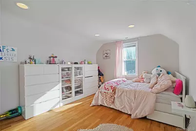 99 Poe Street, Hartsdale, NY 10530 - Photo 33