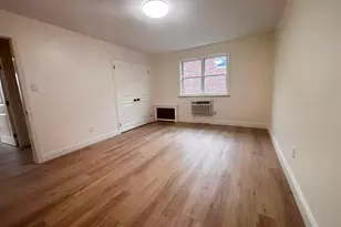 61-45 Parsons, Fresh Meadows, NY 11365 - Photo 7