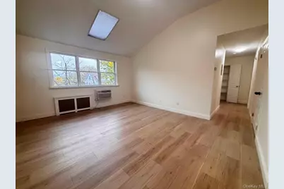 61-45 Parsons, Fresh Meadows, NY 11365 - Photo 3