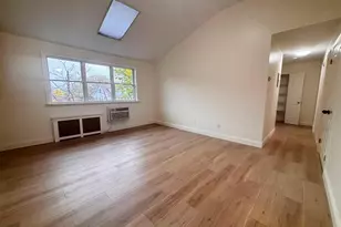 61-45 Parsons, Fresh Meadows, NY 11365 - Photo 3