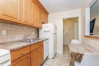 61 Manchester #A-21, Eastchester, NY 10709 - Photo 9