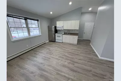 10 Matsunaye Drive, Medford, NY 11763 - Photo 3