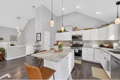 31 Greenshire Way, Walden, NY 12586 - Photo 11