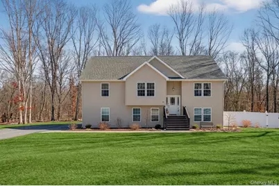 31 Greenshire Way, Walden, NY 12586 - Photo 3