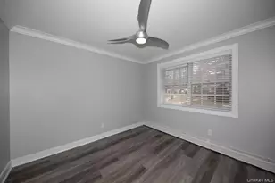 23 Weaver Dr, Massapequa, NY 11758 - Photo 5