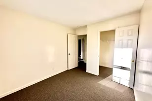 66 Creekside Cir, Spring Valley, NY 10977 - Photo 15