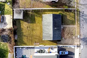 21 Somerset Road N, Amityville, NY 11701 - Photo 15