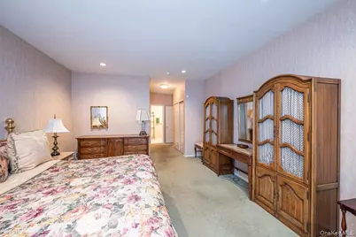 37 Windwatch Drive, Hauppauge, NY 11788 - Photo 25