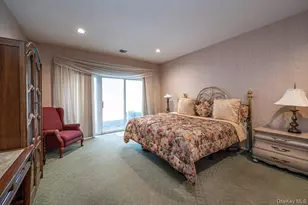 37 Windwatch Dr, Hauppauge, NY 11788 - Photo 19