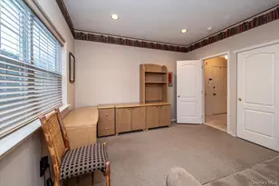 37 Windwatch Dr, Hauppauge, NY 11788 - Photo 33