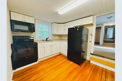 181 Mansion Street #B, Poughkeepsie, NY 12601 - Photo 3