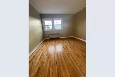 243 Lee Avenue, Hicksville, NY 11801 - Photo 11