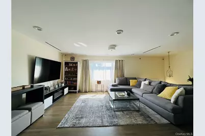 66 Smith Street, Glen Cove, NY 11542 - Photo 27