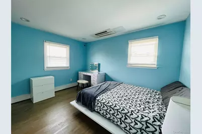 66 Smith Street, Glen Cove, NY 11542 - Photo 15