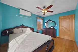 81-32 265th St, Glen Oaks, NY 11004 - Photo 23