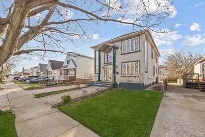 8132 265th Street, Glen Oaks, NY 11004 - Photo 3