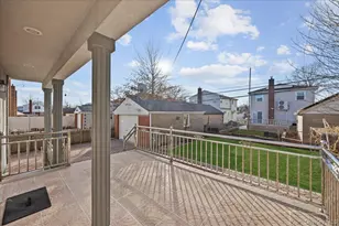 81-32 265th St, Glen Oaks, NY 11004 - Photo 35