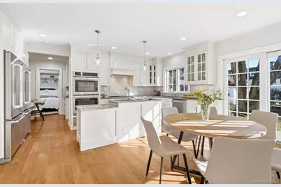 221 Paine Avenue, New Rochelle, NY 10804 - Photo 13