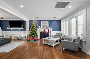 60 Pickwick Ln, North Babylon, NY 11703 - Photo 5