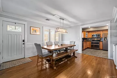 60 Pickwick Lane, North Babylon, NY 11703 - Photo 11