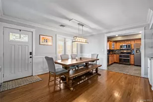 60 Pickwick Ln, North Babylon, NY 11703 - Photo 11