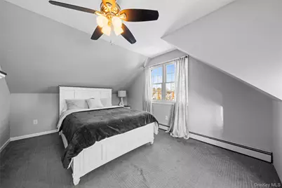 60 Pickwick Lane, North Babylon, NY 11703 - Photo 23