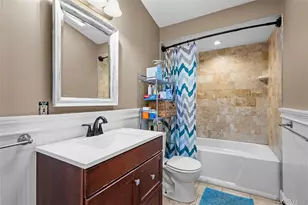 60 Pickwick Ln, North Babylon, NY 11703 - Photo 33