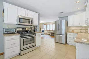 42 Briarwood Dr, New City, NY 10956 - Photo 15