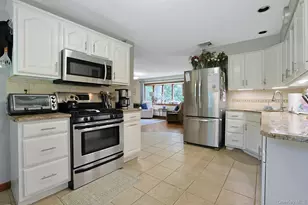 42 Briarwood Dr, New City, NY 10956 - Photo 15