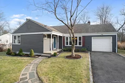 39 Darling Avenue, New Rochelle, NY 10804 - Photo 1