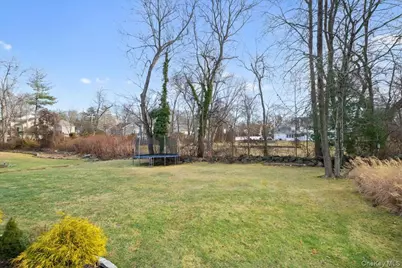 39 Darling Avenue, New Rochelle, NY 10804 - Photo 17