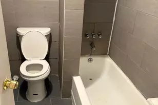 686 E 223rd St, Bronx, NY 10466 - Photo 9