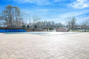 423 Woodbridge Dr, Ridge, NY 11961 - Photo 29