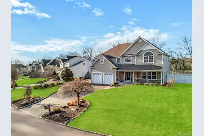 1 Crystal Court, Smithtown, NY 11787 - Photo 3