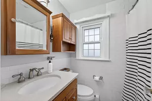 9 Garden Pl, Bay Shore, NY 11706 - Photo 21