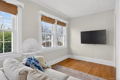 9 Garden Place, Bay Shore, NY 11706 - Photo 9