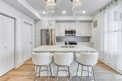 121 Marina Pointe Drive #121, East Rockaway, NY 11518 - Photo 9