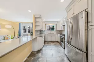 1663 Claas Ave, Holbrook, NY 11741 - Photo 5