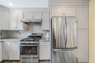 1663 Claas Avenue, Holbrook, NY 11741 - Photo 7