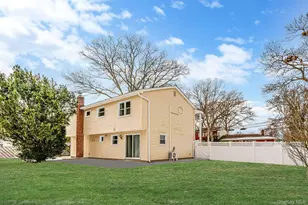 1663 Claas Ave, Holbrook, NY 11741 - Photo 23