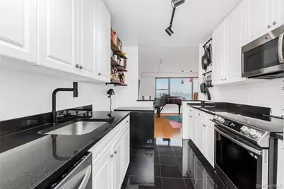 2500 Johnson Avenue #15G, Bronx, NY 10463 - Photo 5