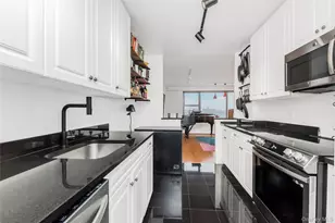 2500 Johnson Ave, Bronx, NY 10463 - Photo 5