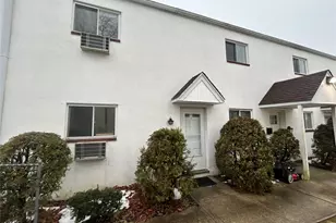 179 Orinoco Dr, Brightwaters, NY 11718 - Photo 3