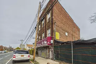 106-25 160th St, Jamaica, NY 11433 - Photo 3