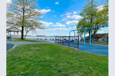 25 Acacia #2, New Rochelle, NY 10805 - Photo 27