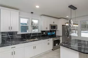 134 Old Quaker Ln, Hyde Park, NY 12538 - Photo 3