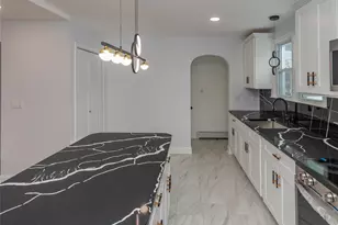 134 Old Quaker Ln, Hyde Park, NY 12538 - Photo 13