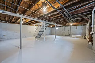 125 Boden Ave, Valley Stream, NY 11580 - Photo 47