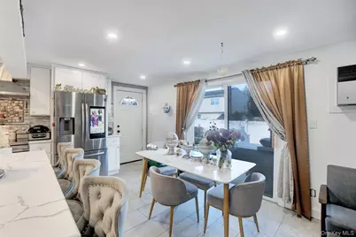 91 Cedar Road, Amityville, NY 11701 - Photo 7